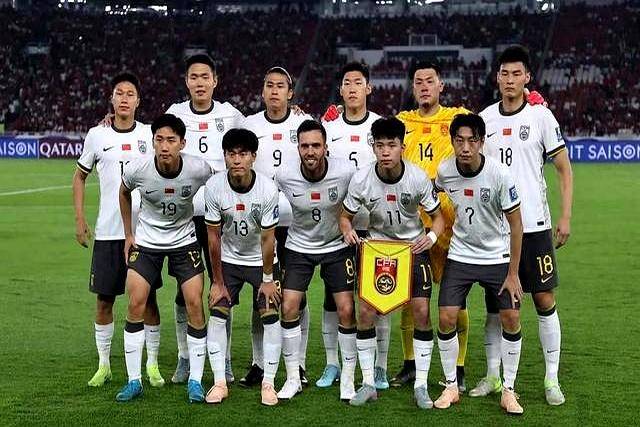 恩菲尔德主场优势明显，球迷期待逆转奇迹