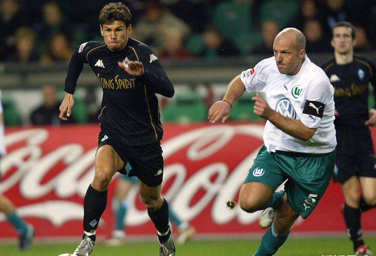 关于纽伦堡球队险胜对手，力争晋级的信息