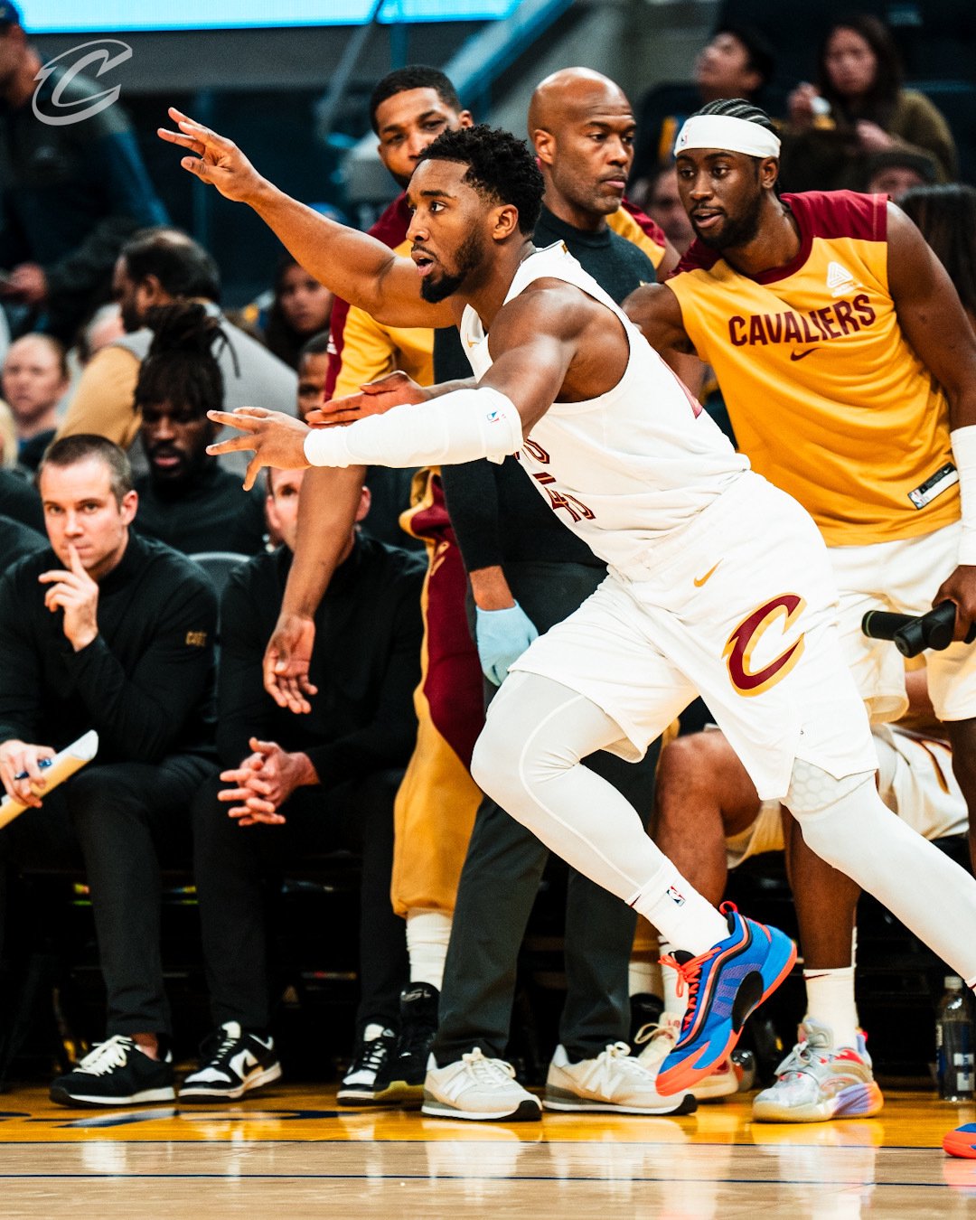 勇士战胜骑士，迈向冠军之路