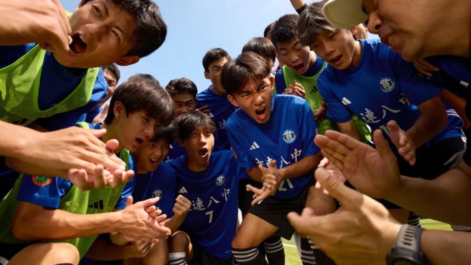 足球联赛风云激荡，热血网罗无数体育爱好者!