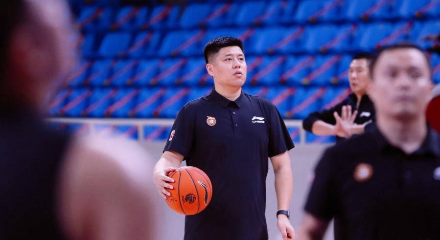 包含山西队在最新比赛中表现亮眼，成功击败对手的词条