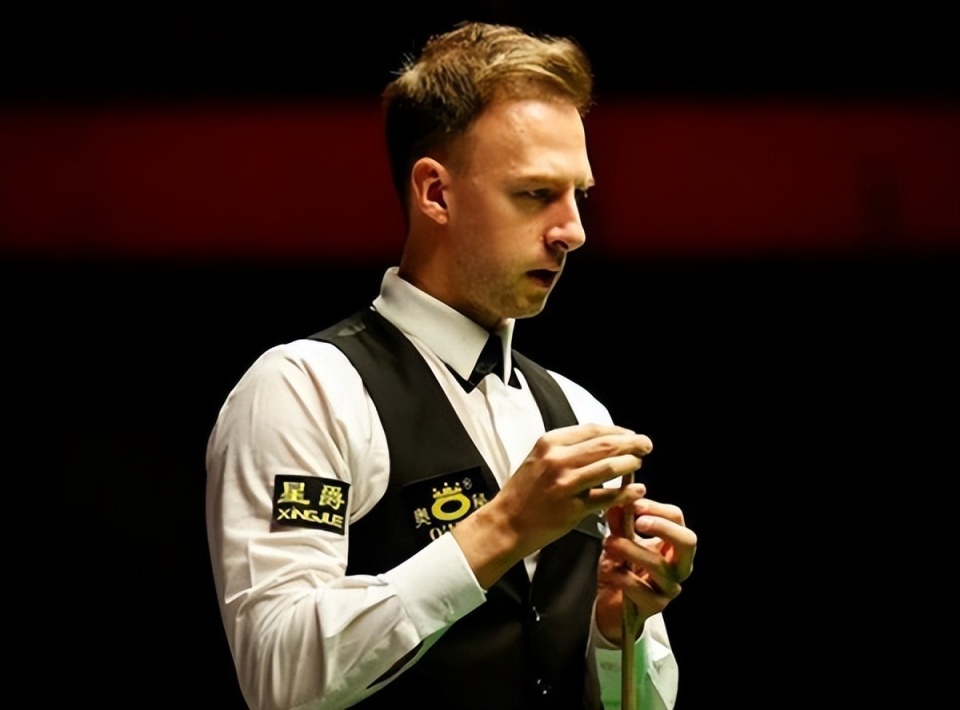 夺冠热门遭遇意外挑战，胜负高悬悬念