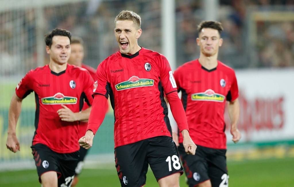 弗赖堡击败对手，延续德甲主场不败传统