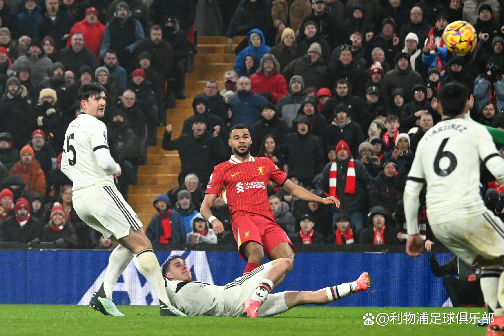 包含利物浦后卫伤愈复出,加强球队防线的词条 包含利物浦后卫伤愈复出,加强球队防线的词条