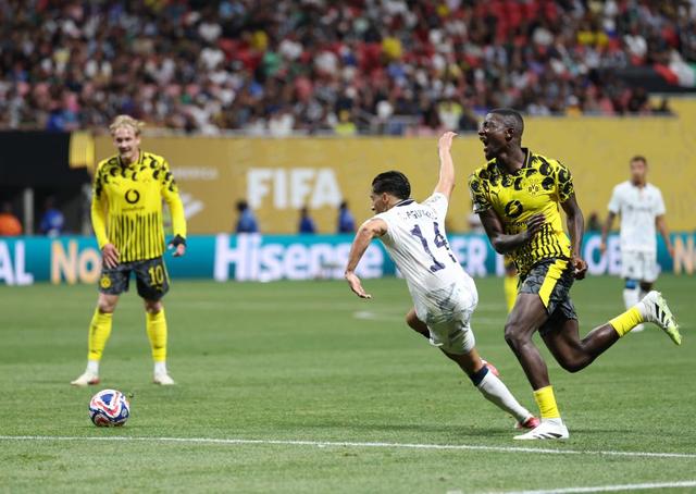 1xbet体育平台-多特蒙德夺得重要三分，冲击争冠席位