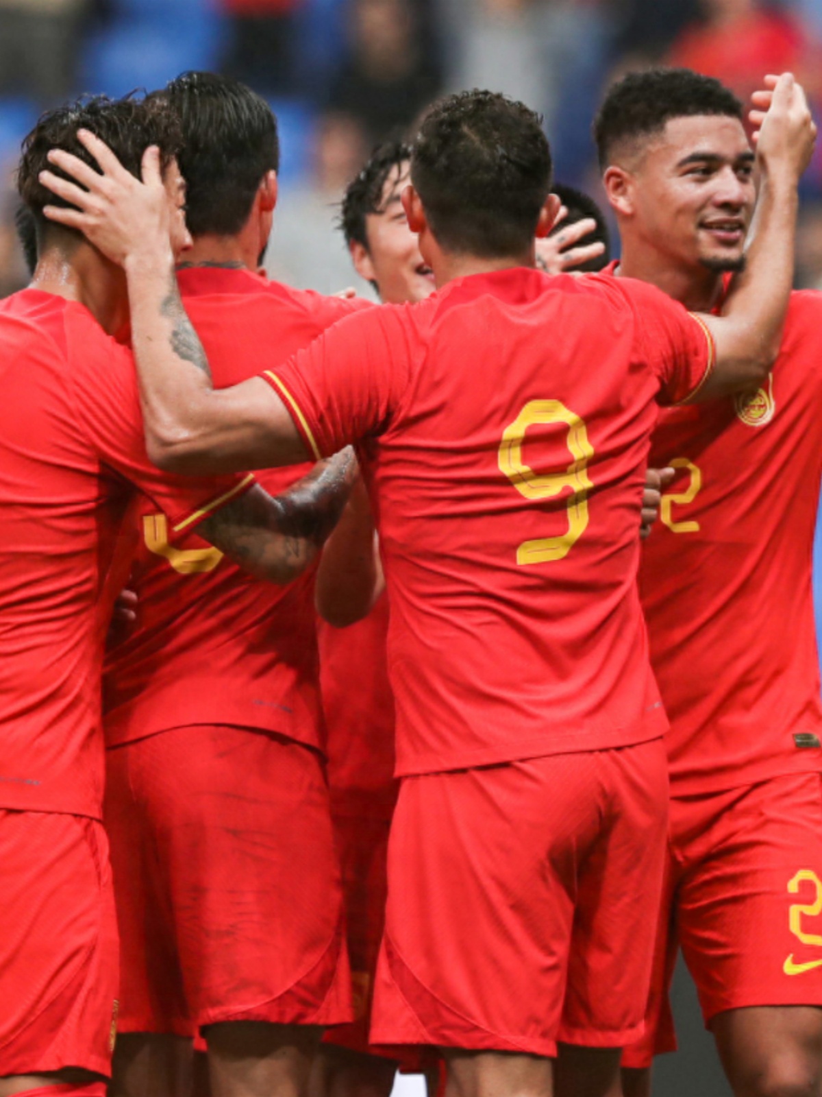 狂风暴雨！亚洲足球大赛势不可挡的简单介绍