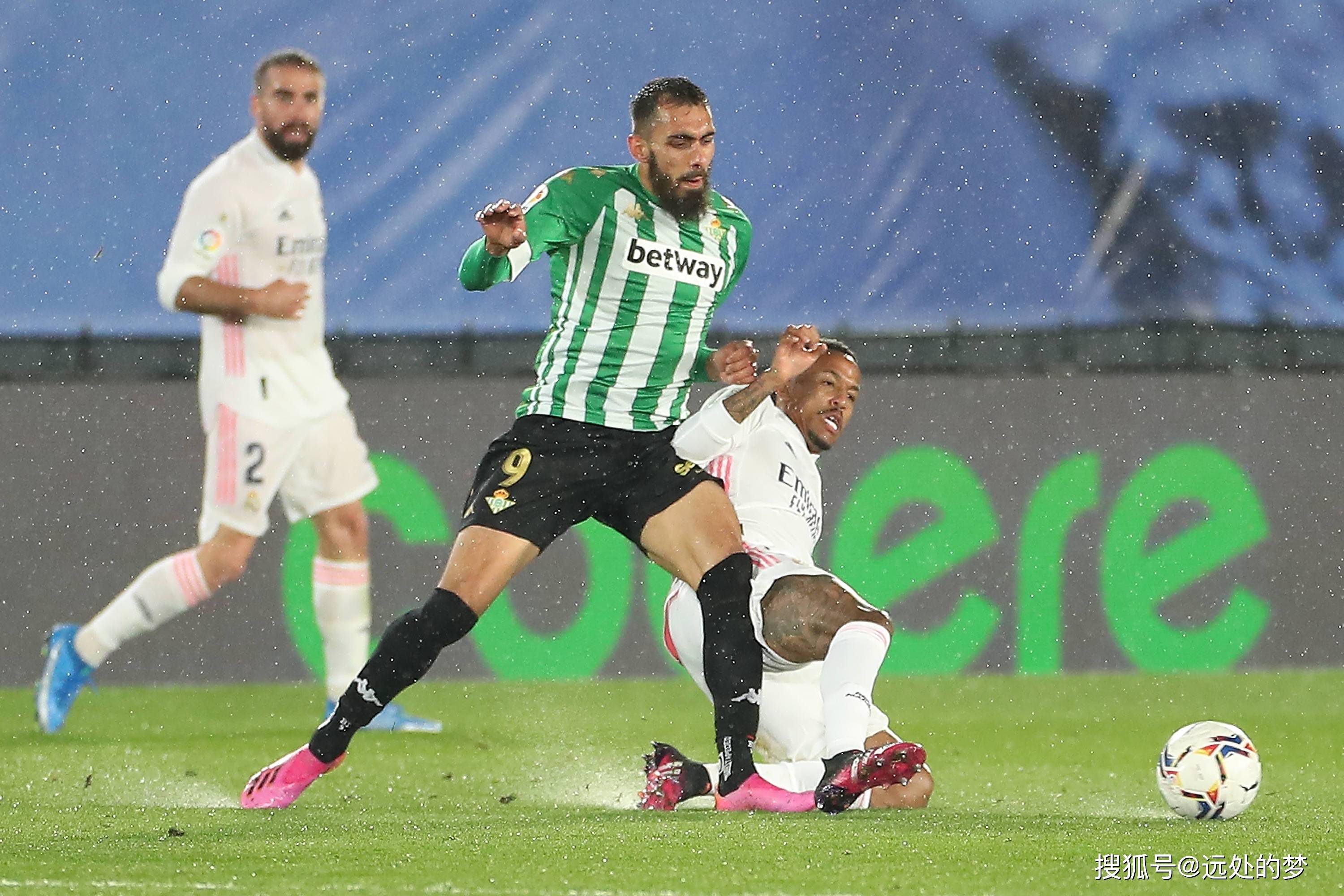 关于根特队在比赛中奋力一搏，最终战胜对手的信息