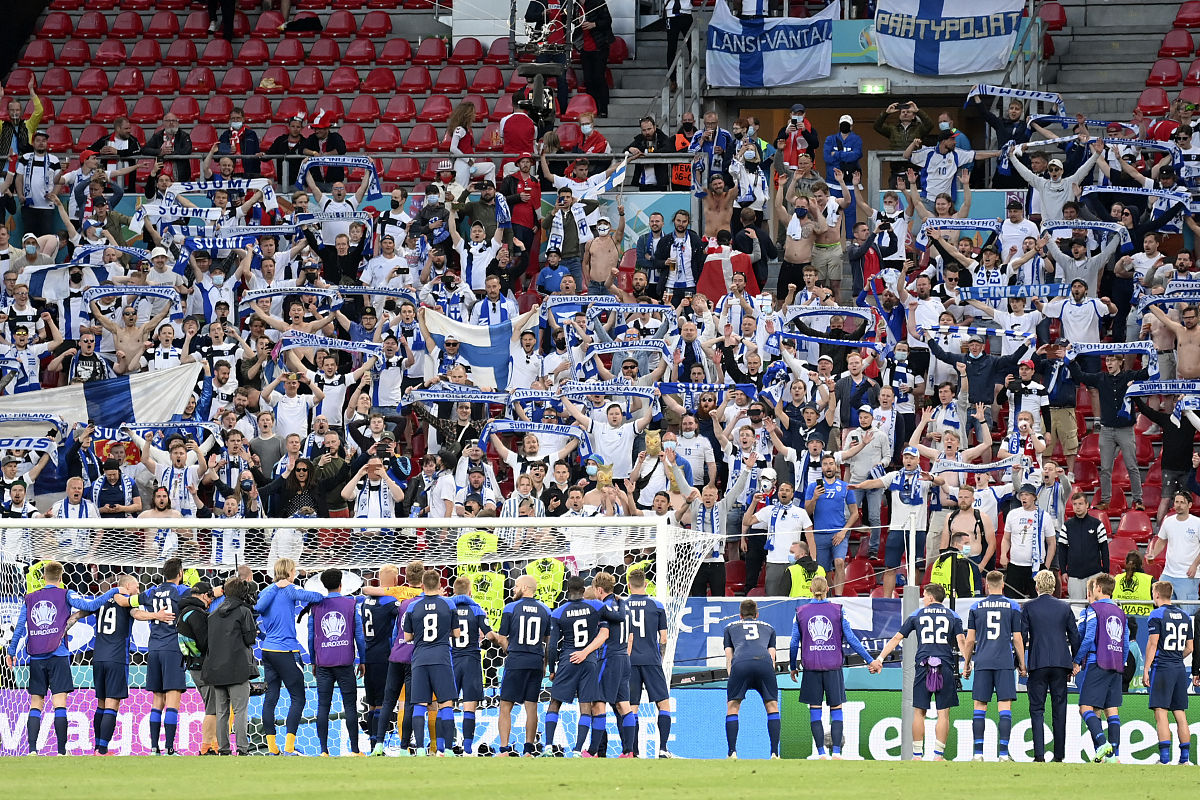 亚洲足球联赛吸引全球目光，球迷狂热相伴的简单介绍