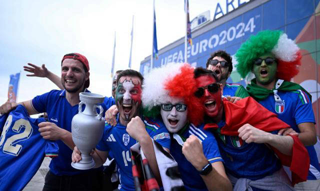 意大利国家队击败对手获得胜利