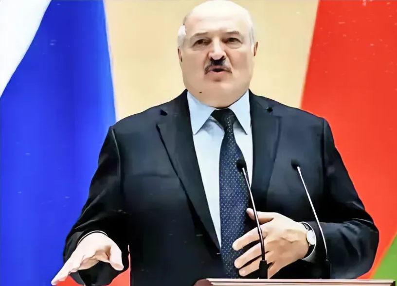 包含柏林联合主场胜利，保级前景明朗的词条