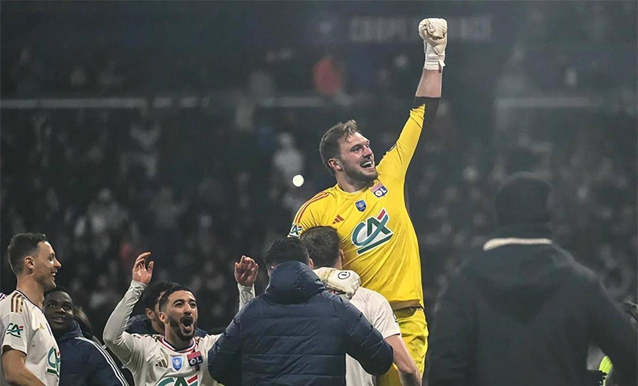 年轻球员崭露头角，受到教练组肯定的简单介绍