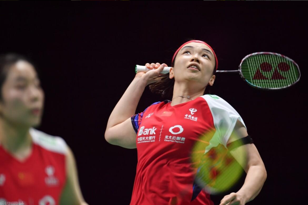 羽毛球女单决赛现场热血搏杀